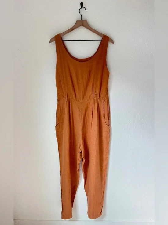 Sleeveless Rust Linen-Blend Jumpsuit with Pockets - Picture 2 of 6